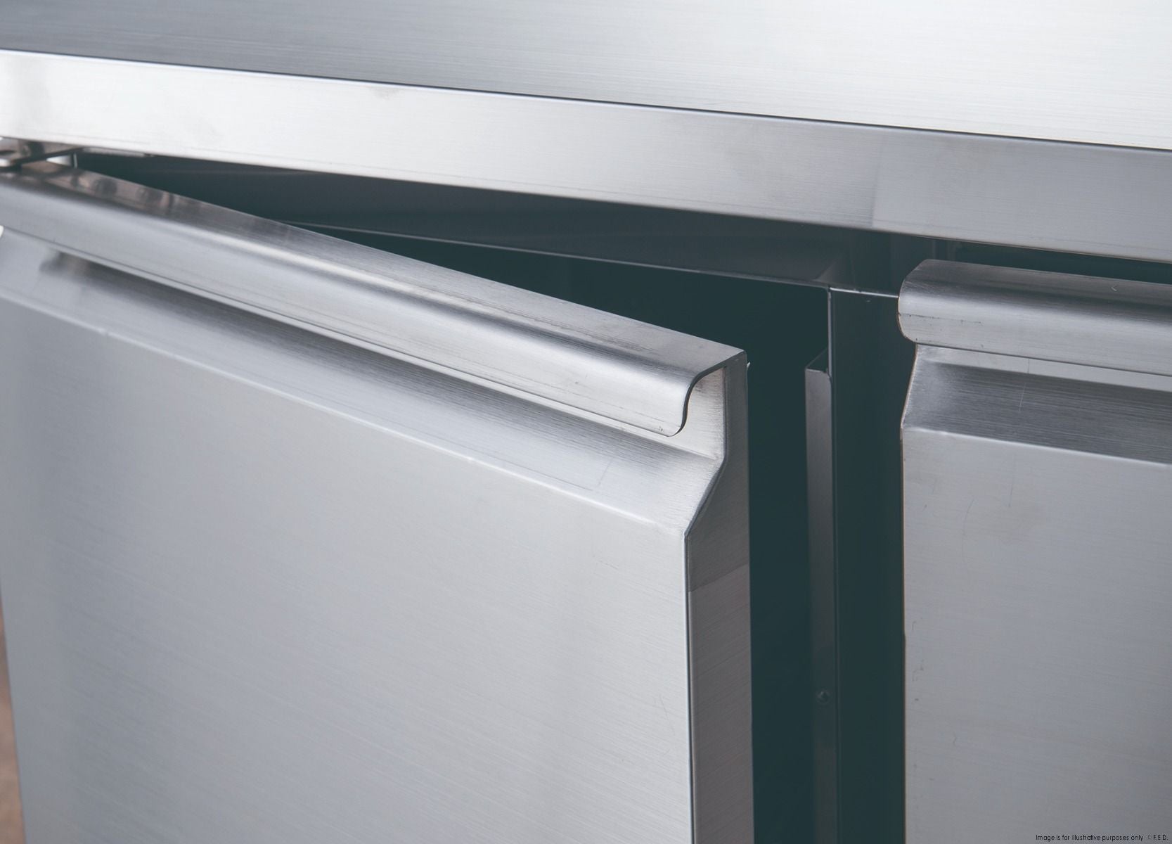 FED-X S/S Two Door Bench Freezer 136cm 10Amp
